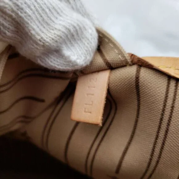 Louis Vuitton Neverfull GM Brown Monogram Canvas Shoulder Bag 890-070324 - Picture 15 of 15